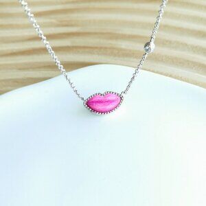Kendra Scott Lips Hot Pink Mother-of-Pearl Pendant Necklace in Silver